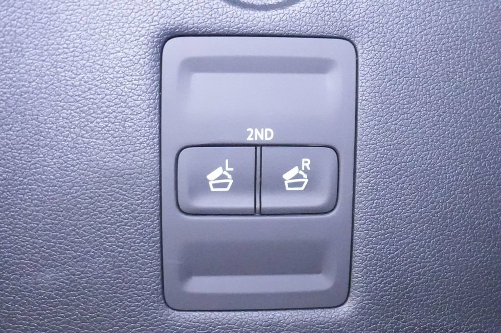 Used 2024 Hyundai Palisade SEL FWD image 24
