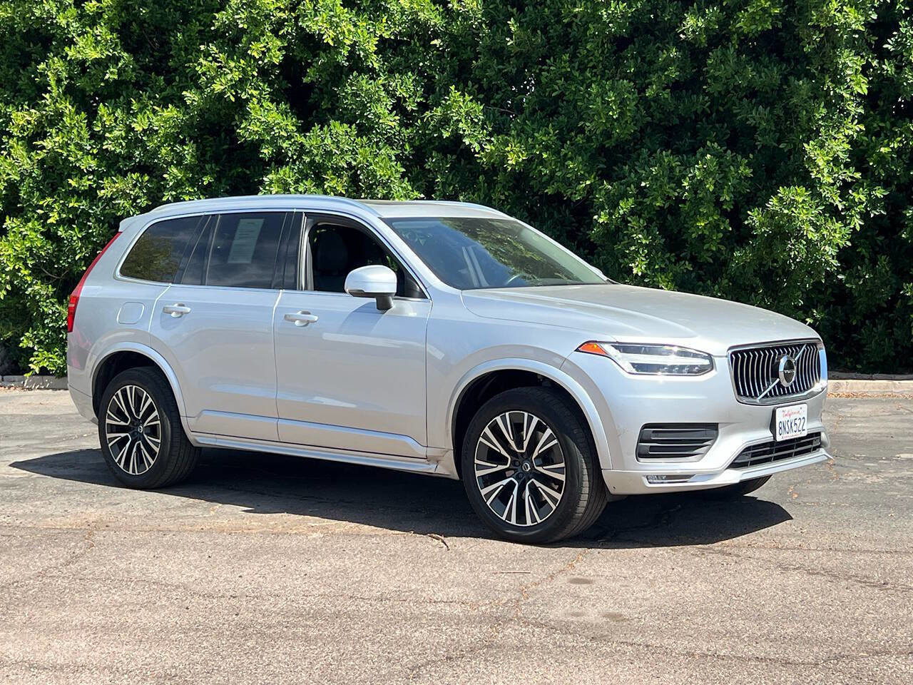 Used 2020 Volvo XC90 T5 Momentum w/ Protection Package Premier image 2