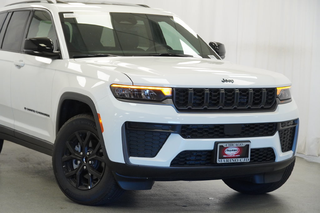 New 2026 Jeep Grand Cherokee Altitude AWD/4WD image 6