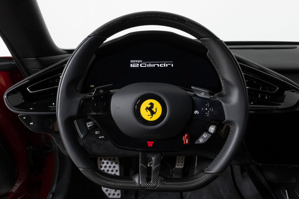 Used 2025 Ferrari 12Cilindri RWD image 34