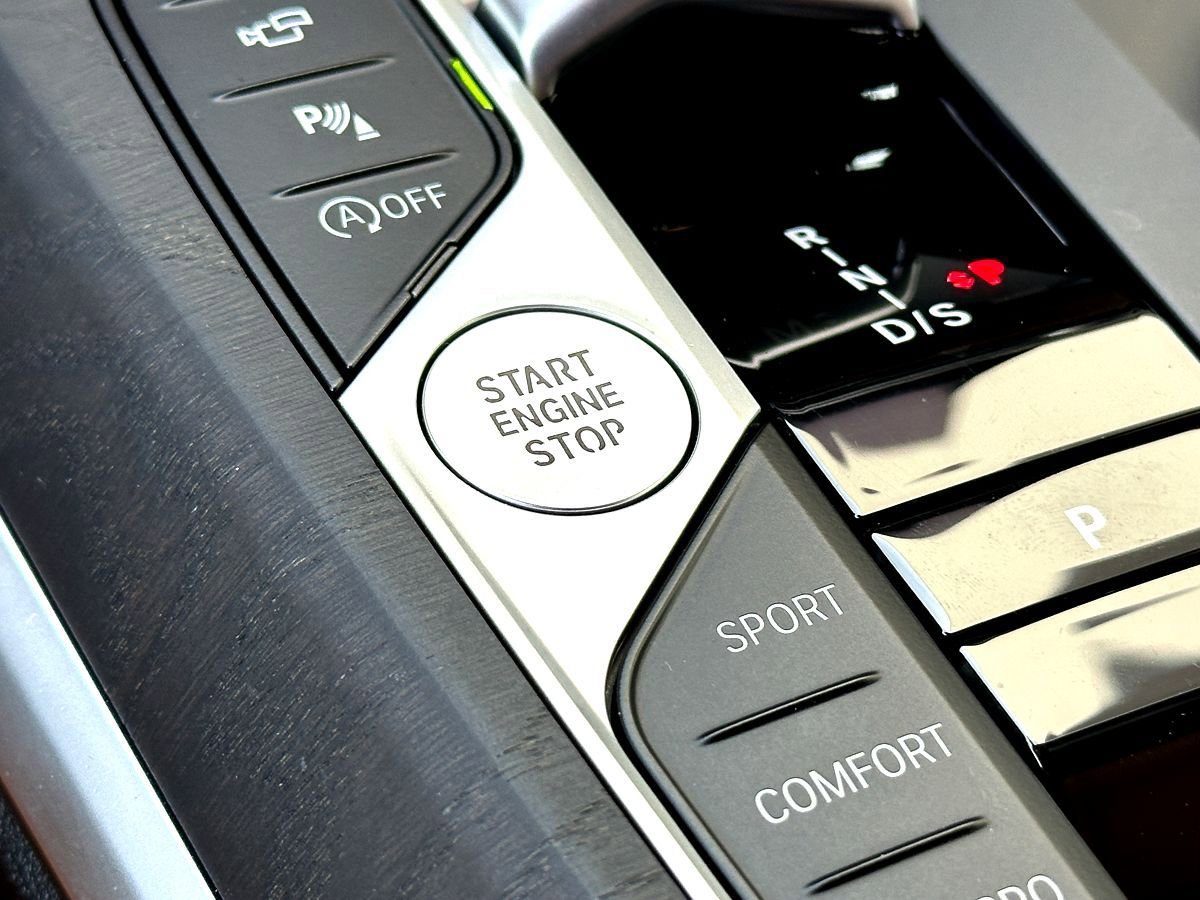 Certified 2024 BMW 330i Sedan image 16
