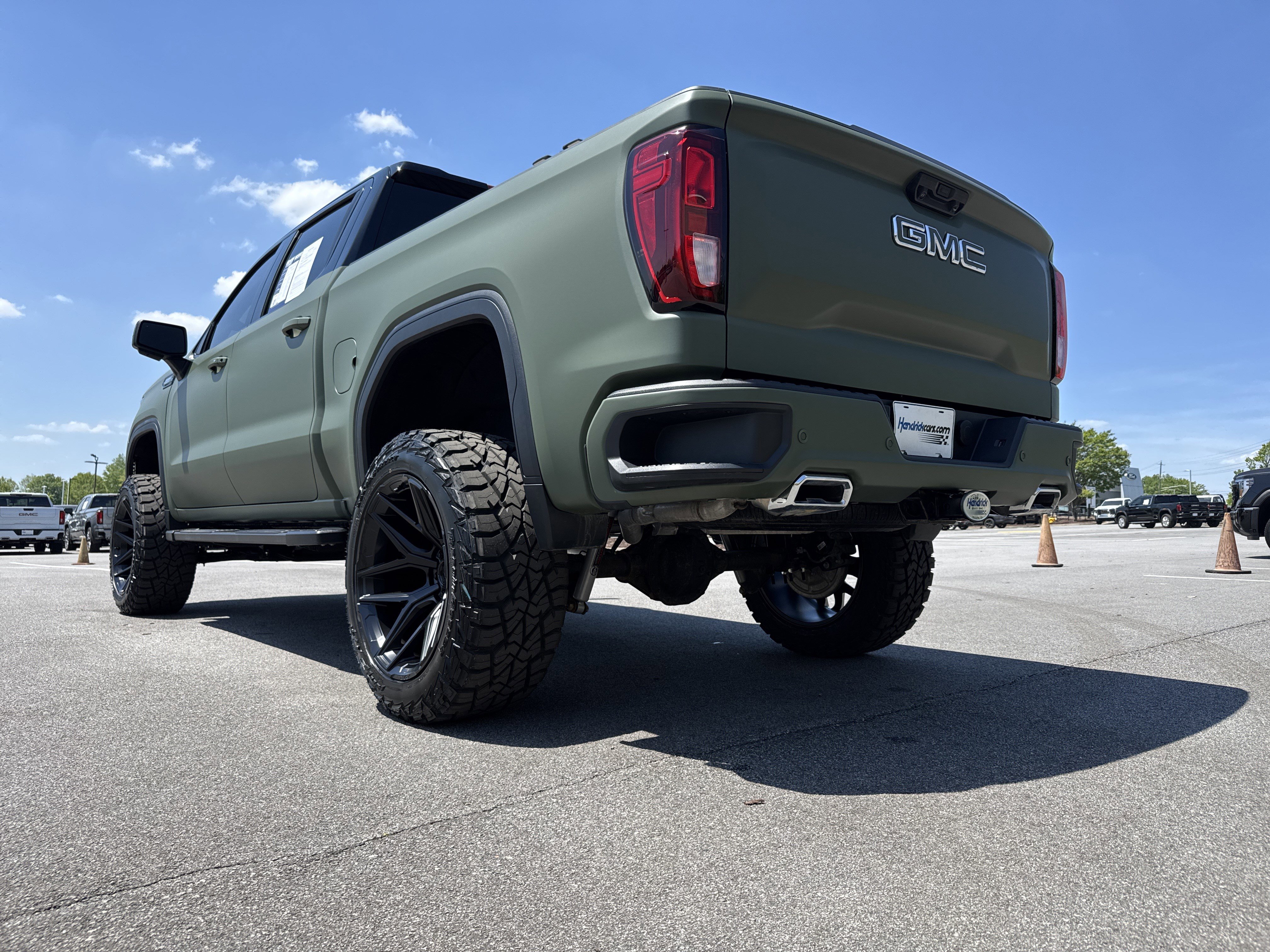Used 2024 GMC Sierra 1500 Elevation w/ Elevation Premium Package image 8
