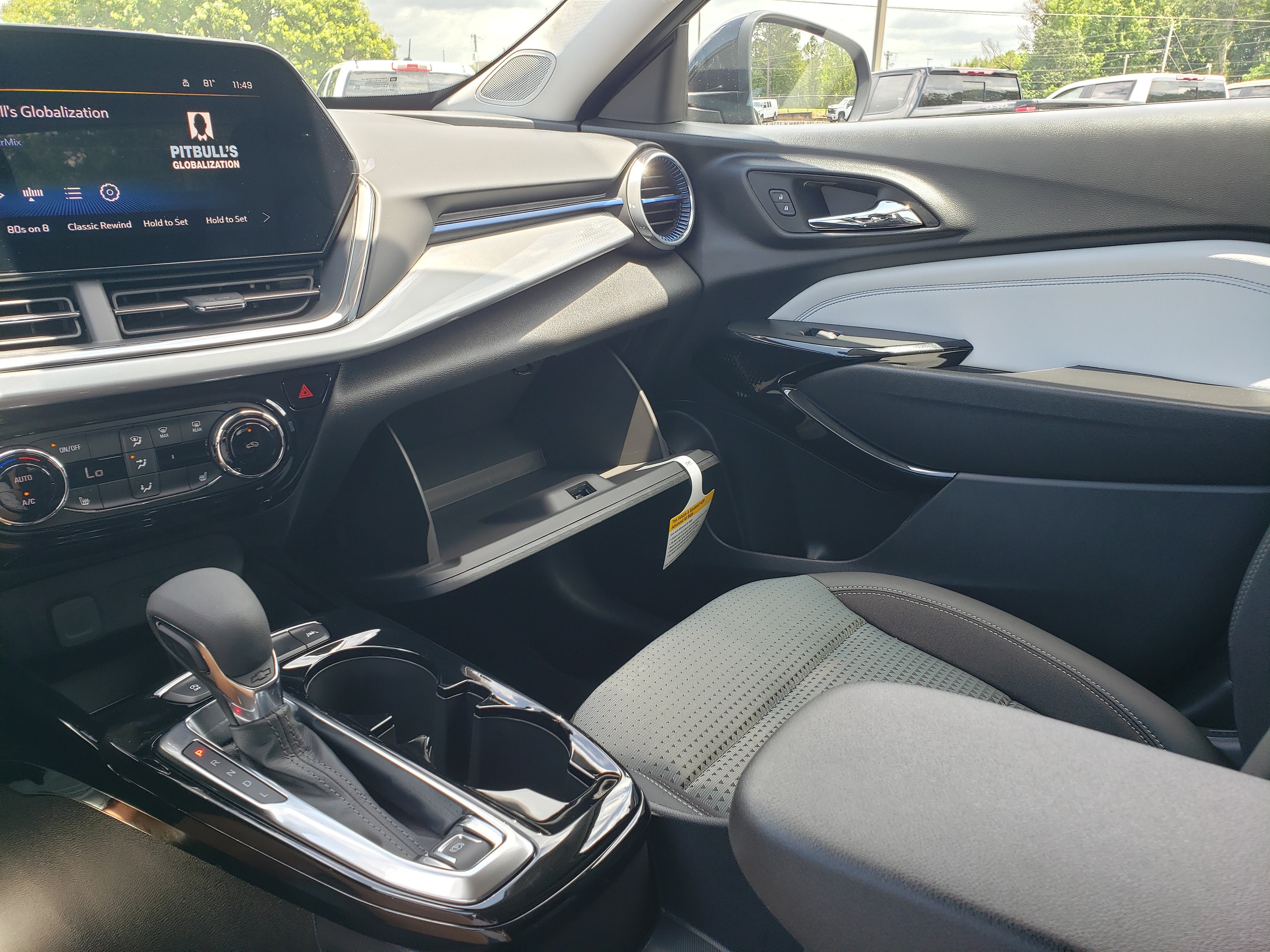 New 2026 Chevrolet Trax LT w/ Driver Confidence Package FWD image 25