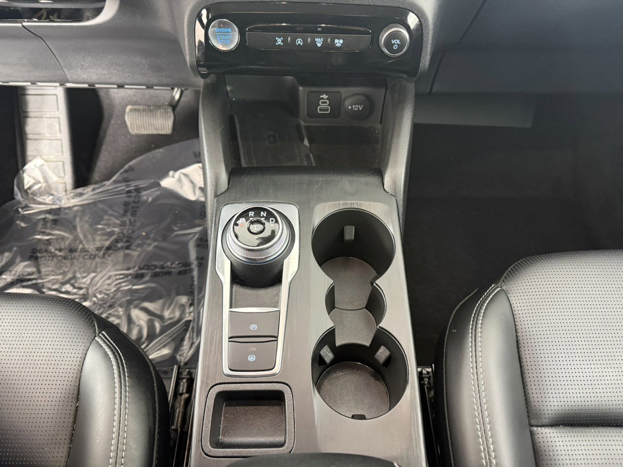 Certified 2025 Ford Escape Platinum image 21