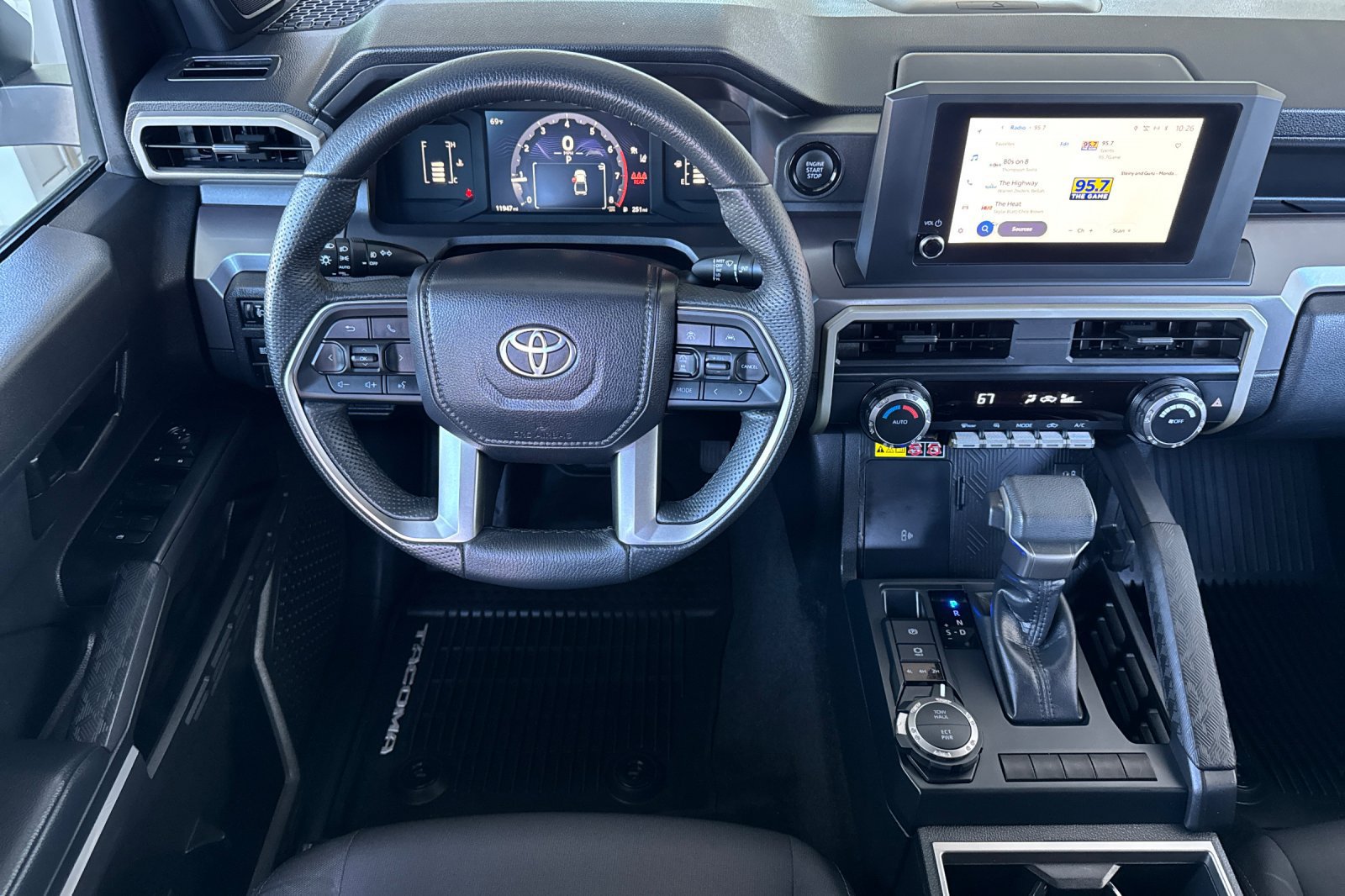 Used 2025 Toyota Tacoma SR5 w/ SR5 Upgrade Package AWD/4WD image 19