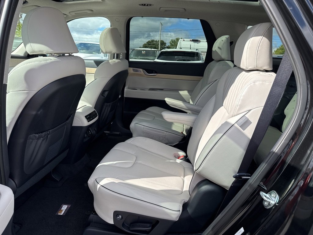 New 2025 Hyundai Palisade Limited image 15