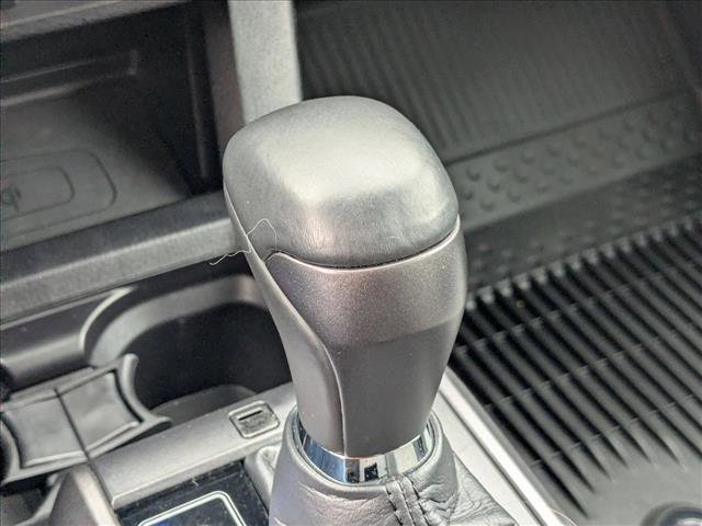 Used 2021 Toyota Tacoma TRD Off-Road w/ Technology Package image 12