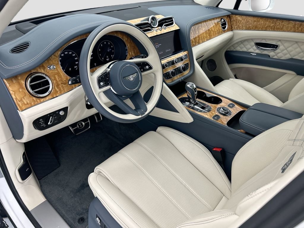 Used 2022 Bentley Bentayga image 9