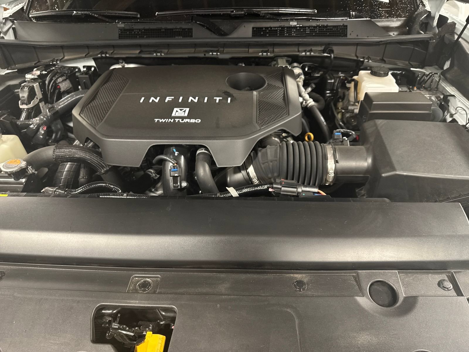 Used 2025 INFINITI QX80 Autograph w/ Premium Cargo Package image 32