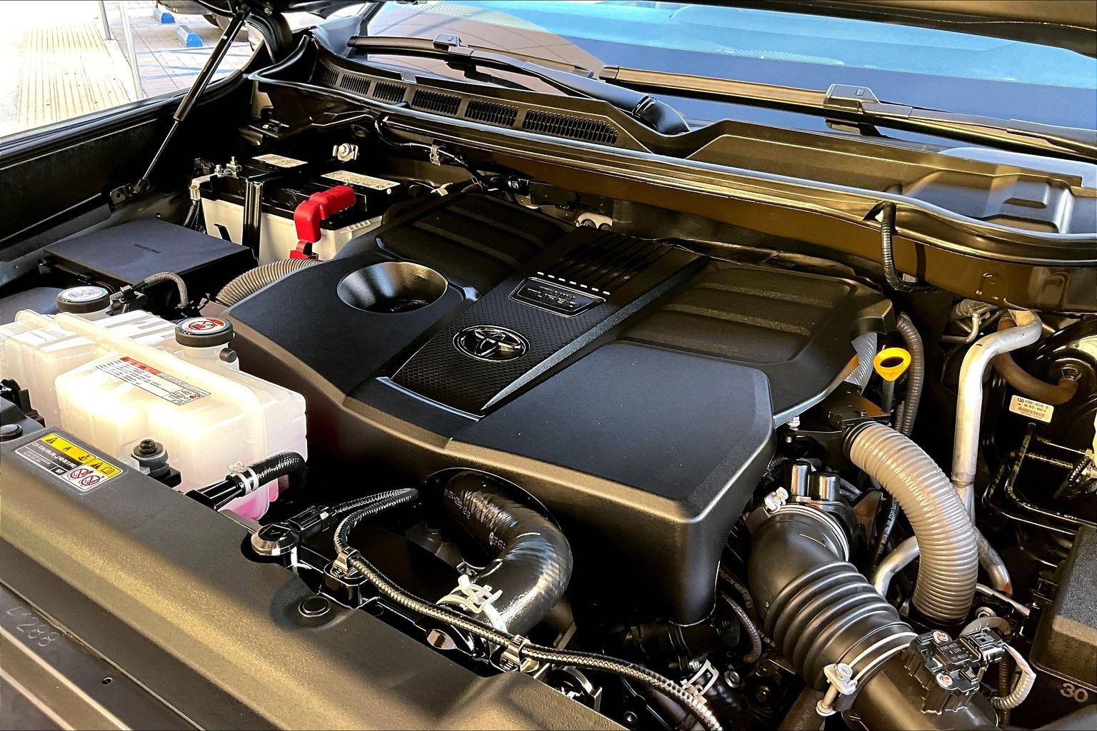 Used 2024 Toyota Tundra Limited image 31