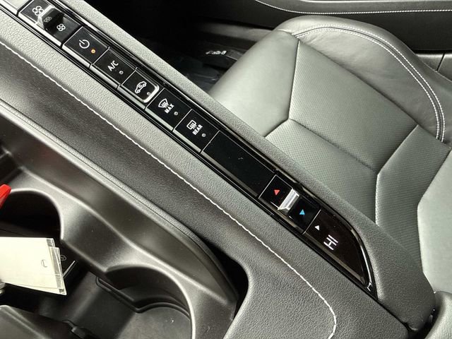 Used 2020 Chevrolet Corvette Stingray Coupe w/ Z51 Performance Package image 21