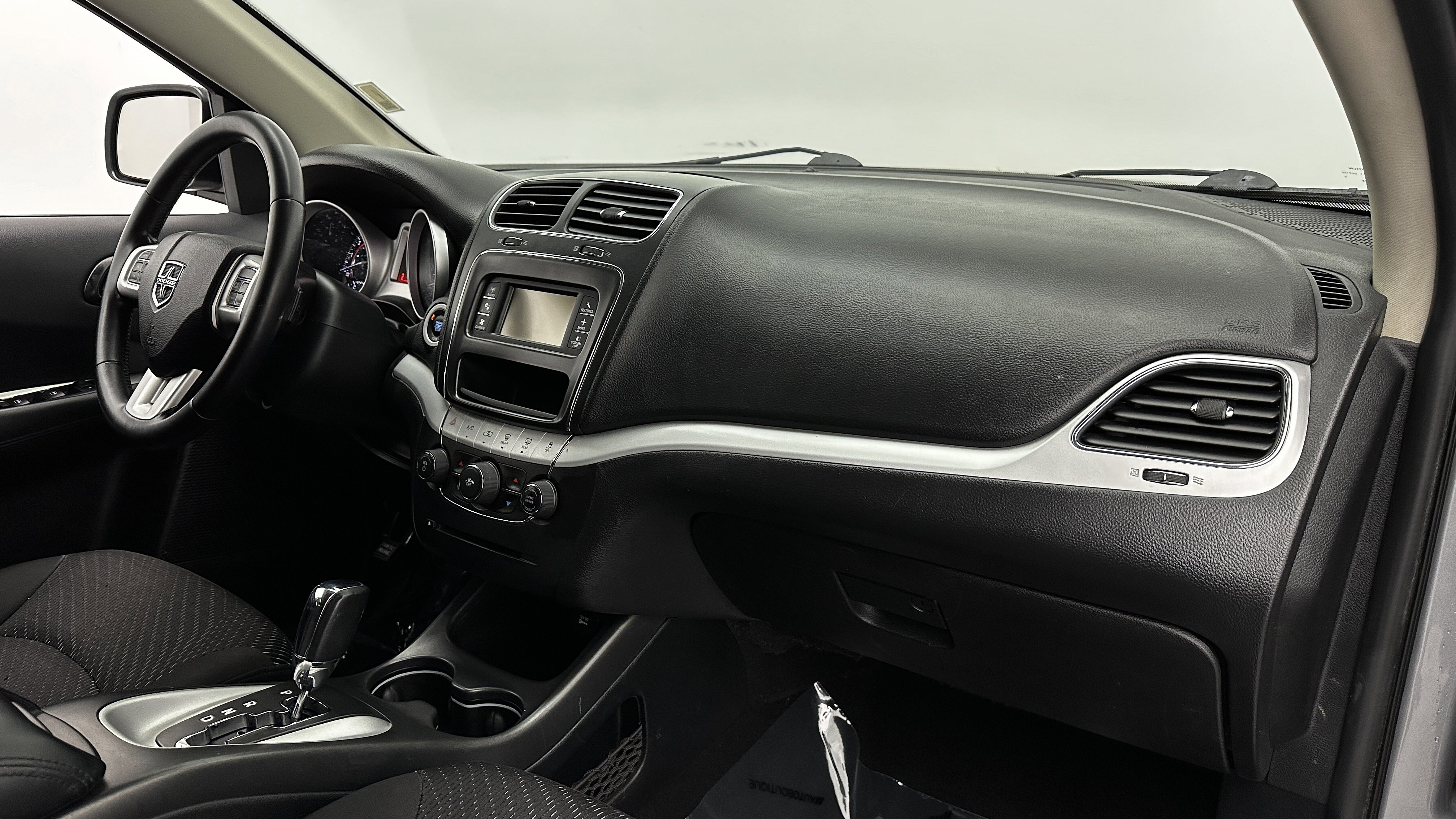 Used 2018 Dodge Journey SE w/ Popular Equipment Group image 32