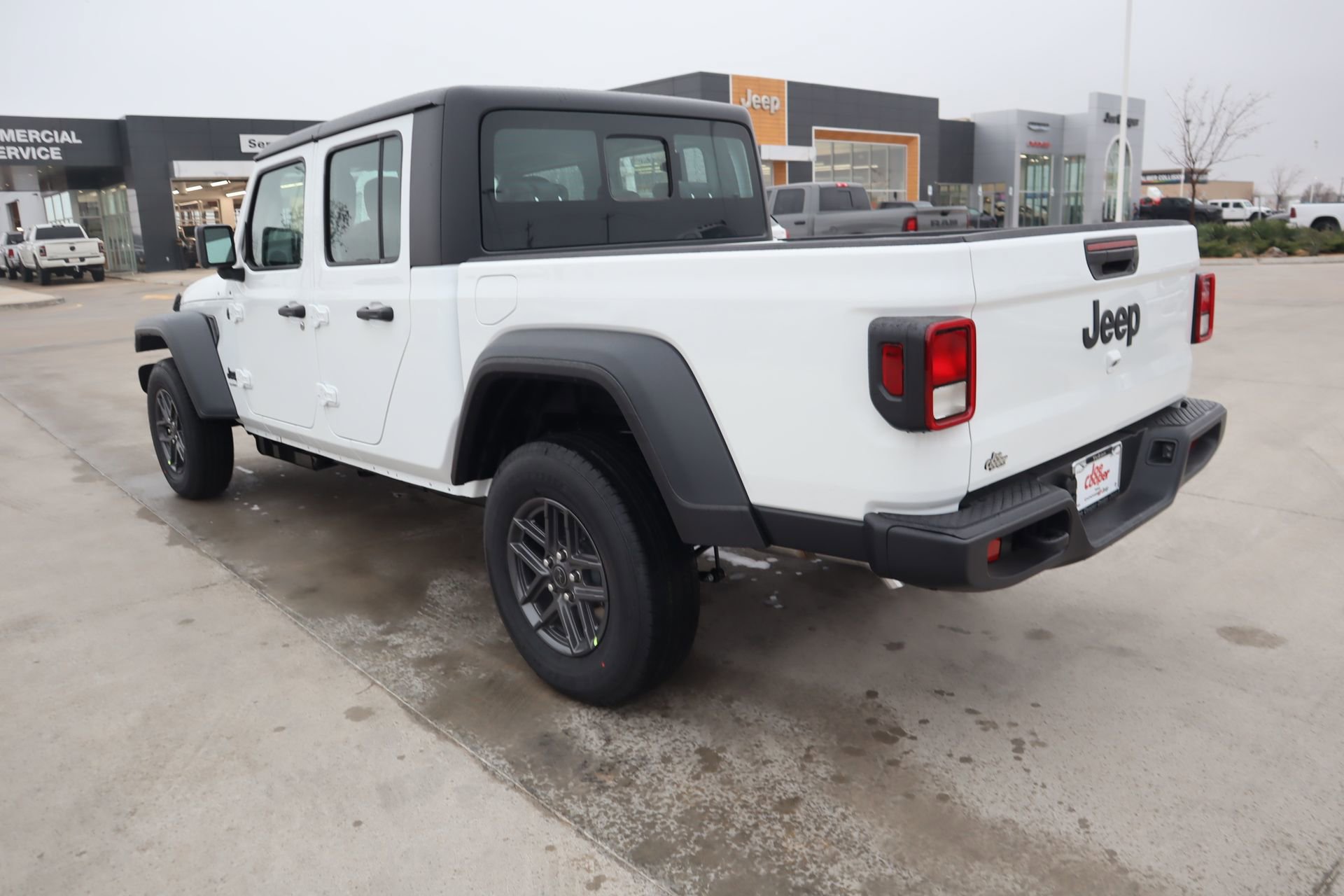 New 2026 Jeep Gladiator Sport AWD/4WD image 21