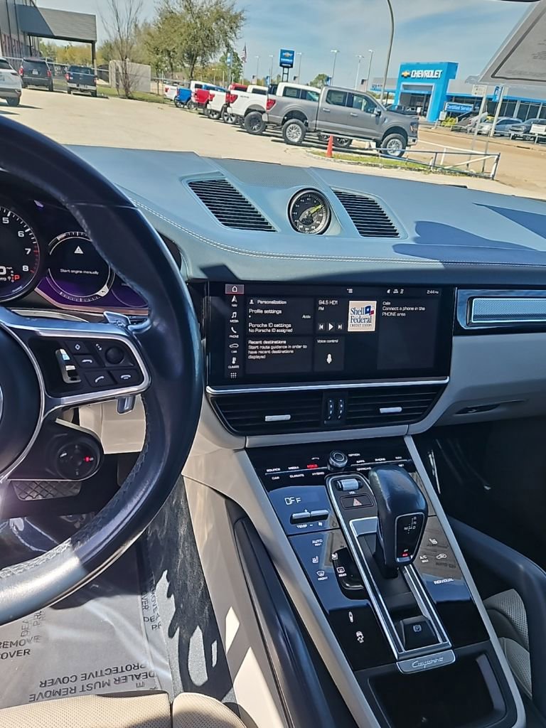 Used 2019 Porsche Cayenne E-Hybrid image 14