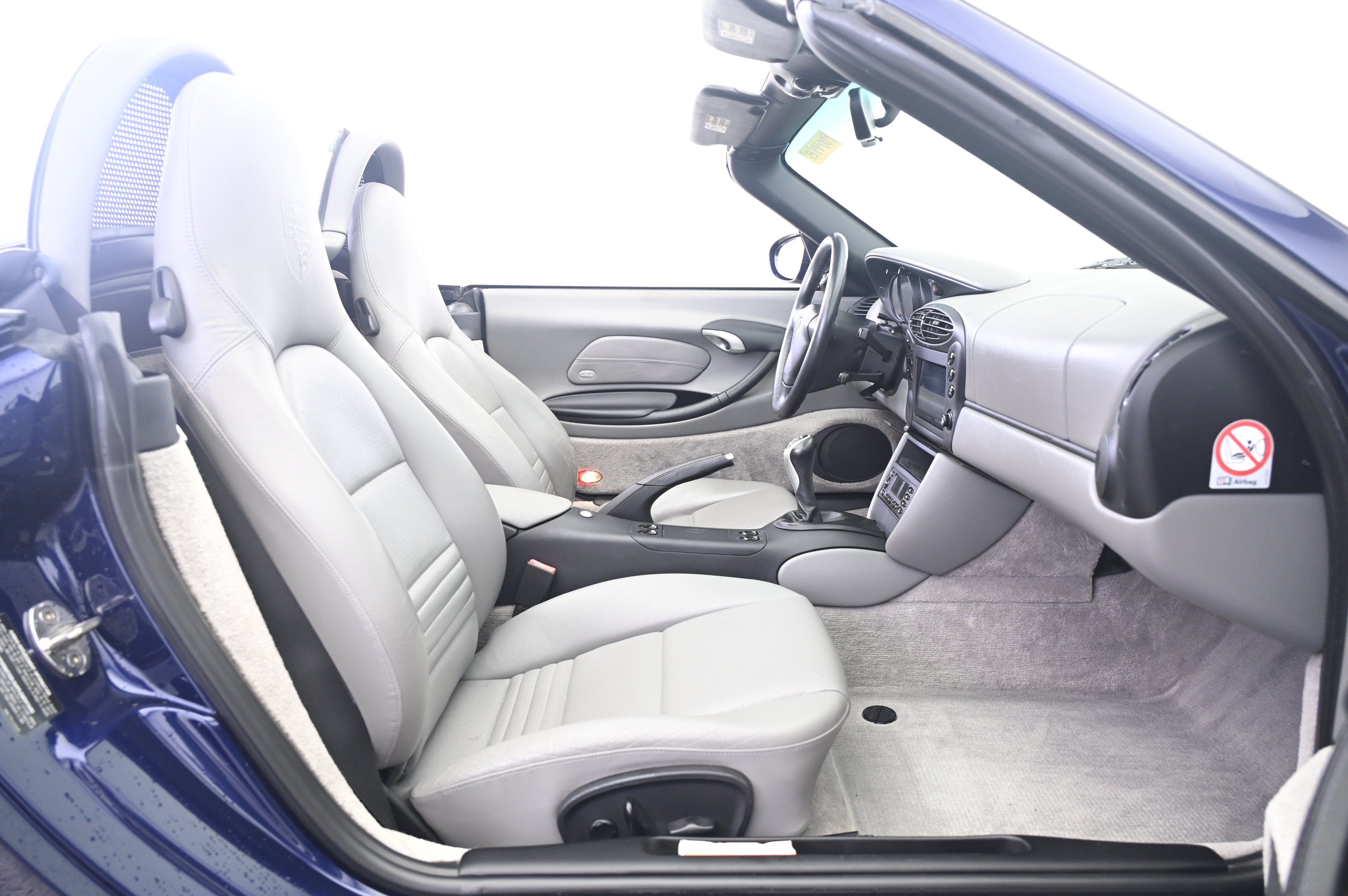 Used 2001 Porsche Boxster RWD image 23