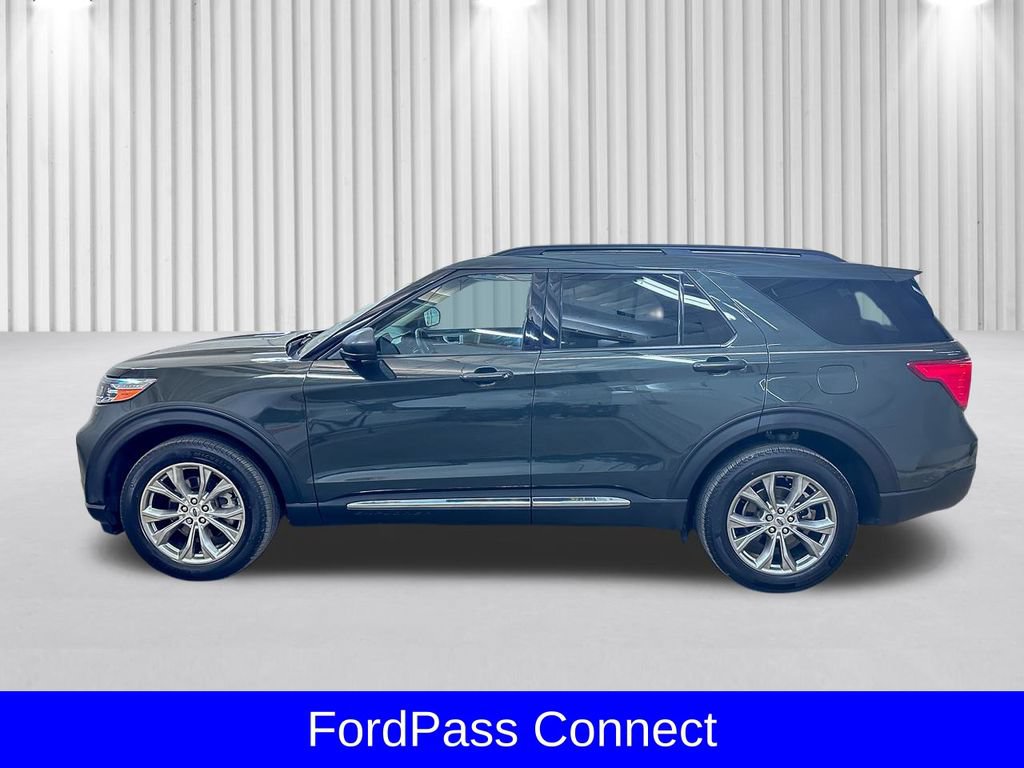 Certified 2022 Ford Explorer XLT w/ Equipment Group 202A AWD/4WD image 10