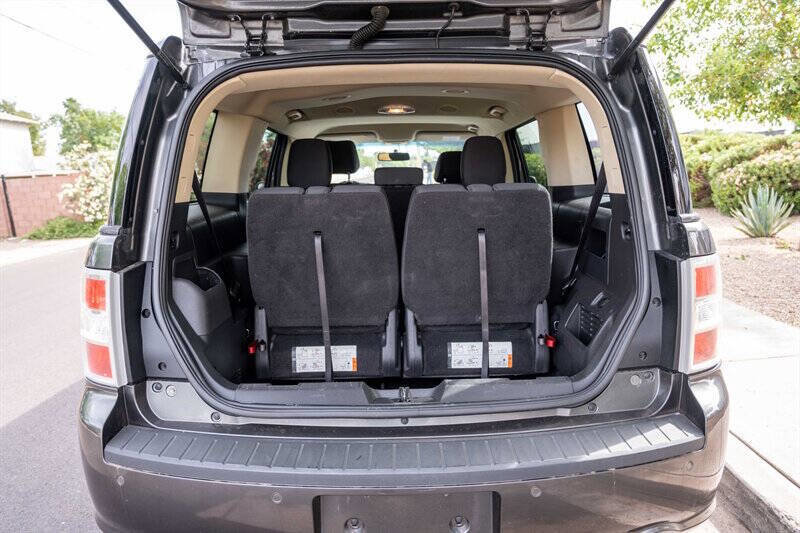 Used 2019 Ford Flex SE image 18