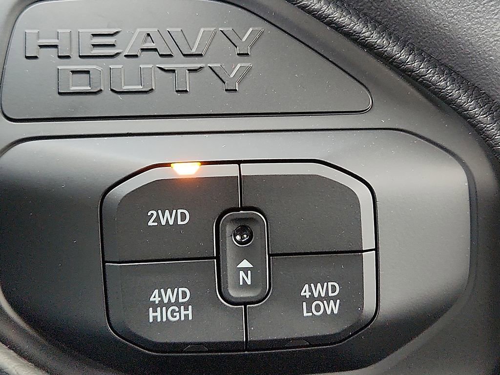 New 2026 RAM 3500 Laramie AWD/4WD image 21