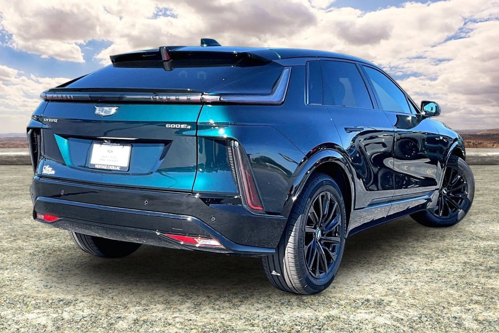 Certified 2024 Cadillac Lyriq Sport AWD/4WD image 5