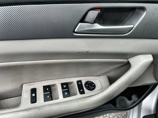 Used 2019 Hyundai Sonata SEL FWD image 17
