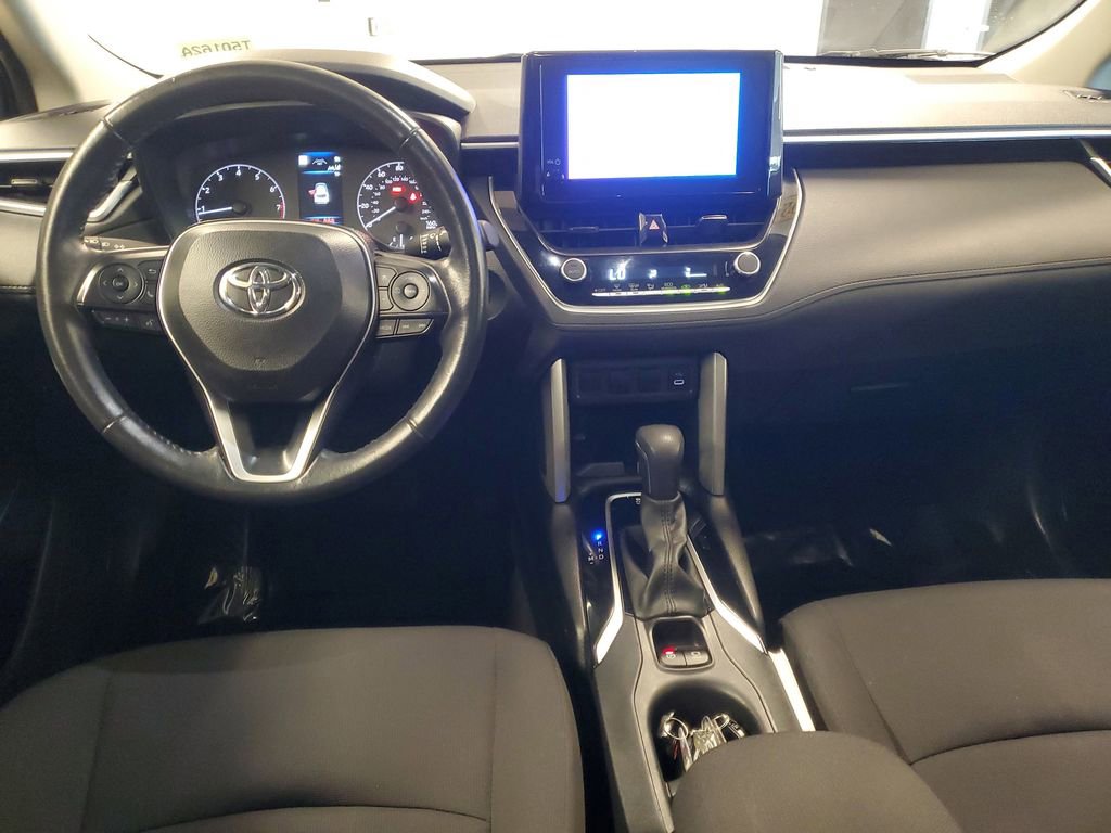 Certified 2024 Toyota Corolla Cross LE image 9