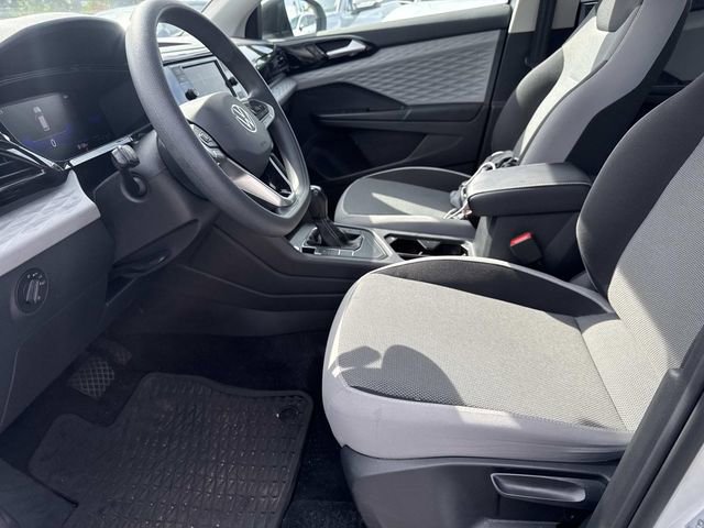 Certified 2022 Volkswagen Taos S image 14