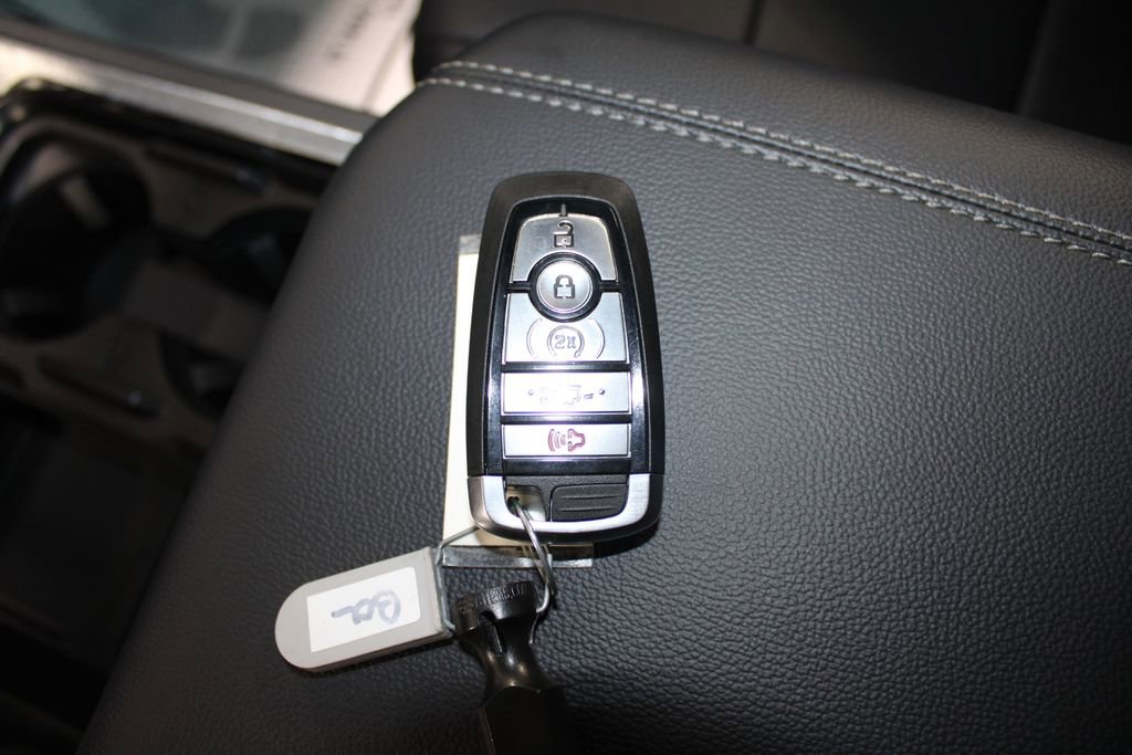 New 2025 Ford F250 Lariat w/ Lariat Ultimate Package image 54