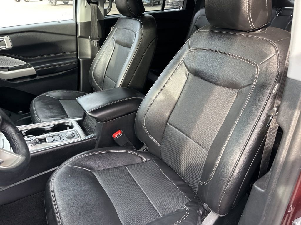 Certified 2023 Ford Explorer Limited w/ Limited Technology Package image 11
