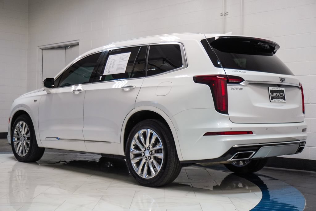 Used 2022 Cadillac XT6 Premium Luxury w/ Technology Package FWD image 23