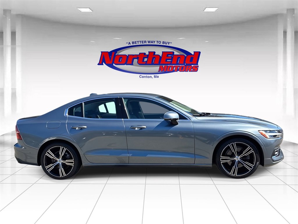 Used 2021 Volvo S60 T5 Inscription image 8