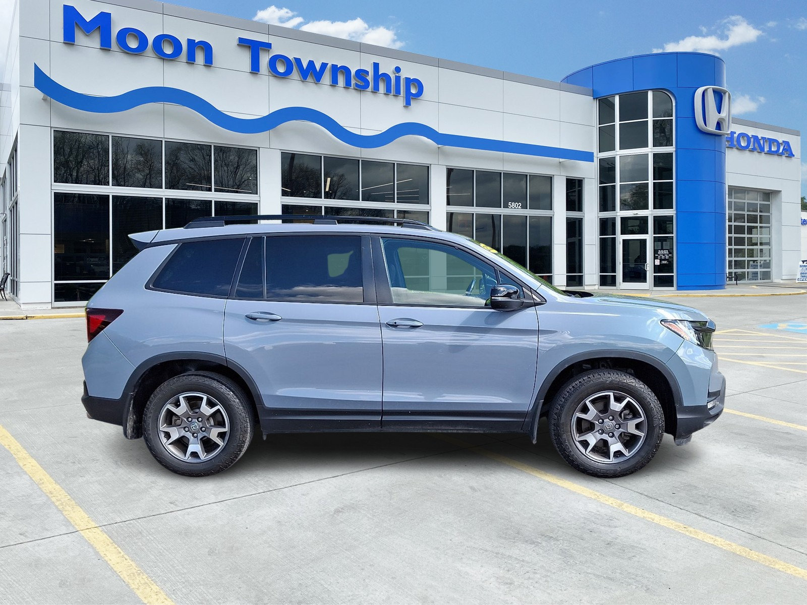Used 2023 Honda Passport TrailSport image 7