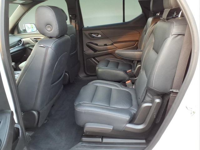 Used 2023 Chevrolet Traverse LT FWD image 12