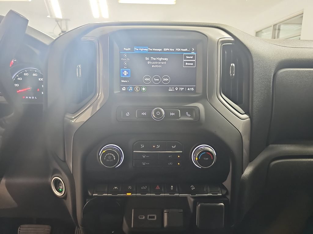 Certified 2022 Chevrolet Silverado 1500 Custom Trail Boss w/ LPO, Dark Essentials Package AWD/4WD image 25