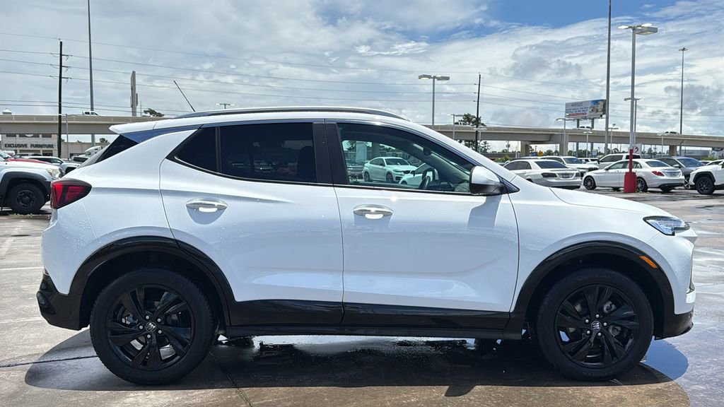 Used 2024 Buick Encore GX Sport Touring AWD/4WD image 6