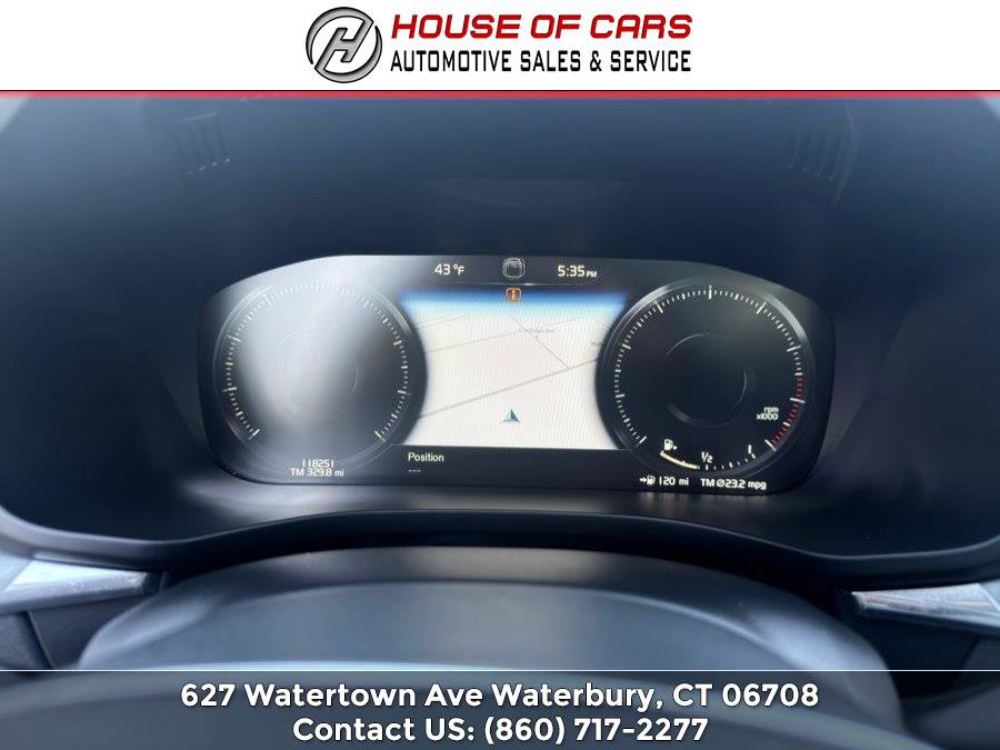 Used 2018 Volvo XC60 T5 Momentum w/ Vision Package image 28