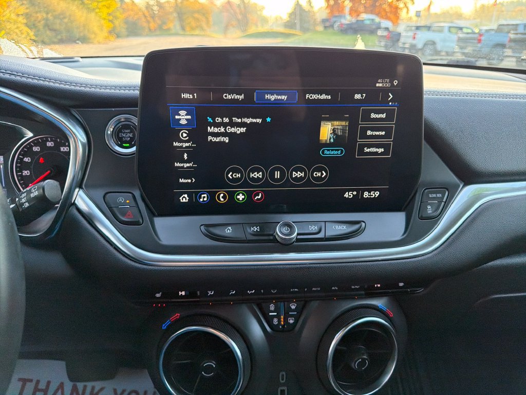 Used 2024 Chevrolet Blazer LT FWD image 21