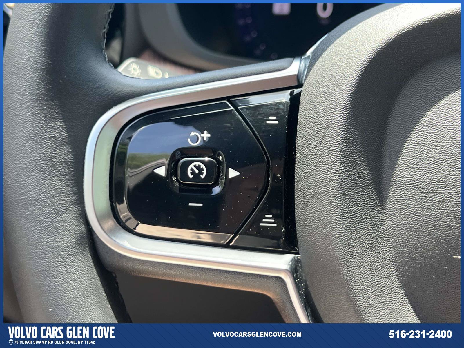 Used 2024 Volvo XC60 B5 Plus AWD/4WD image 20