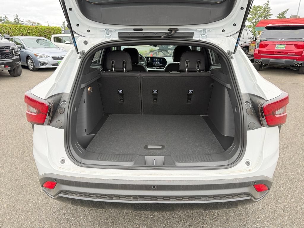 New 2026 Chevrolet Trax RS w/ Driver Confidence Package FWD image 22