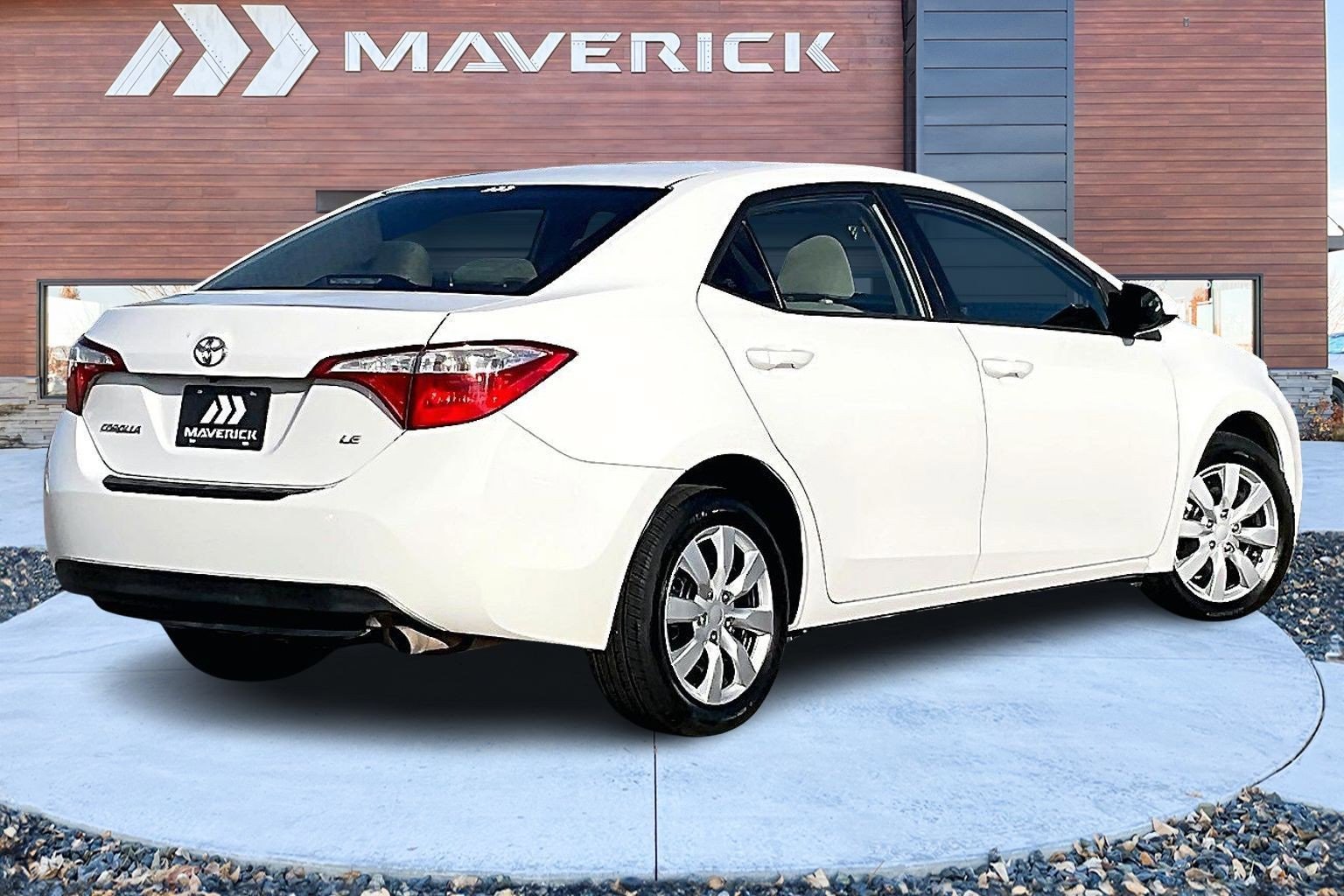 Used 2014 Toyota Corolla LE image 5