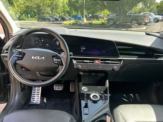 Used 2023 Kia Niro Wave FWD image 14