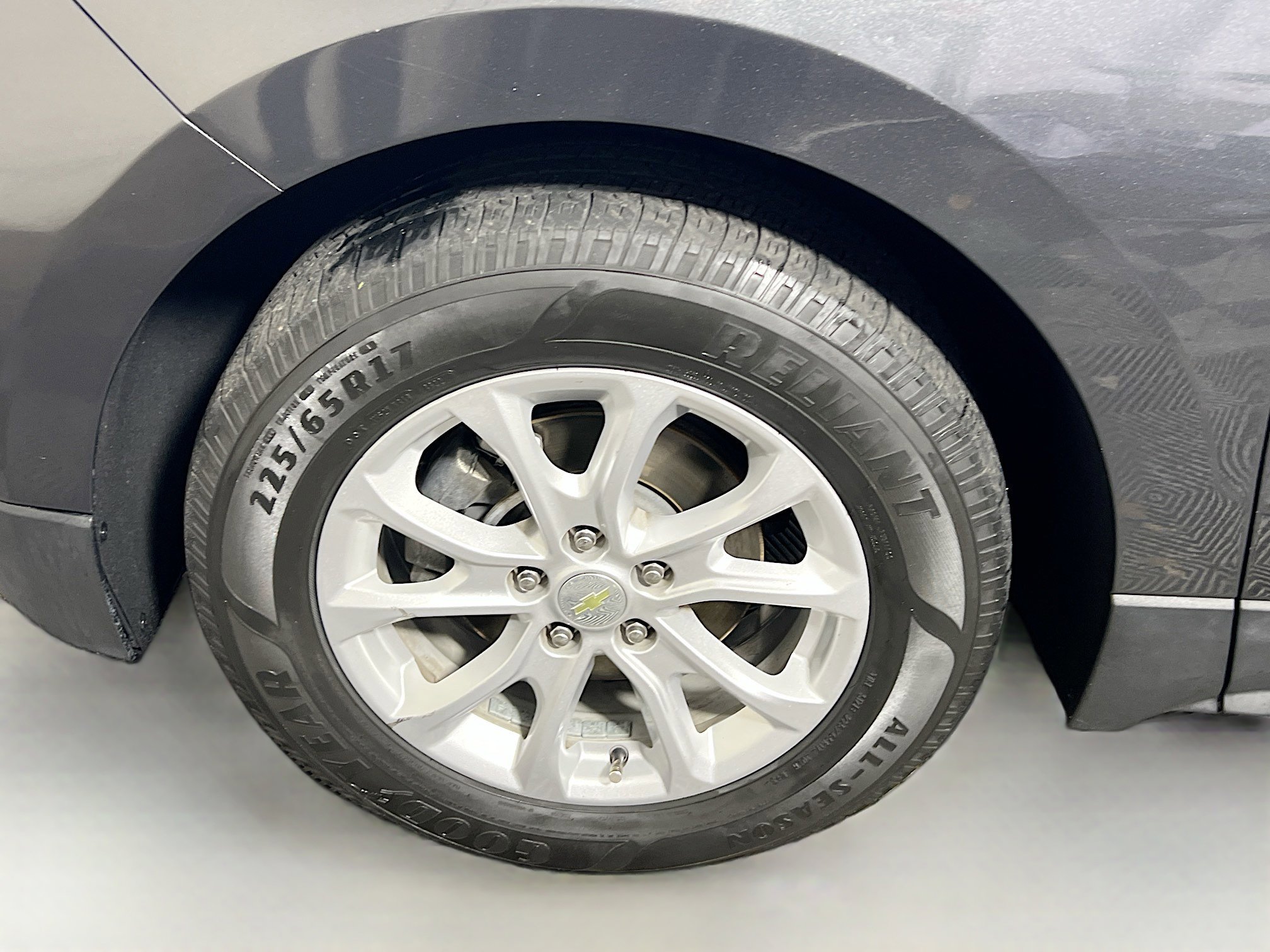 Used 2018 Chevrolet Equinox LS image 12