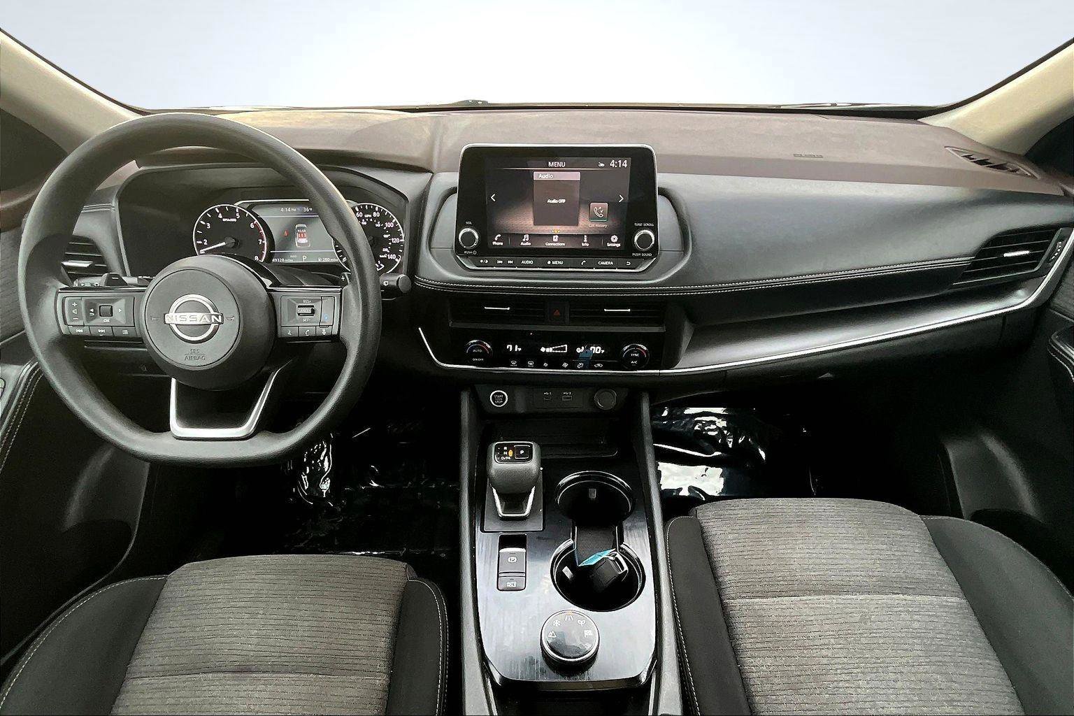 Used 2023 Nissan Rogue SV image 16