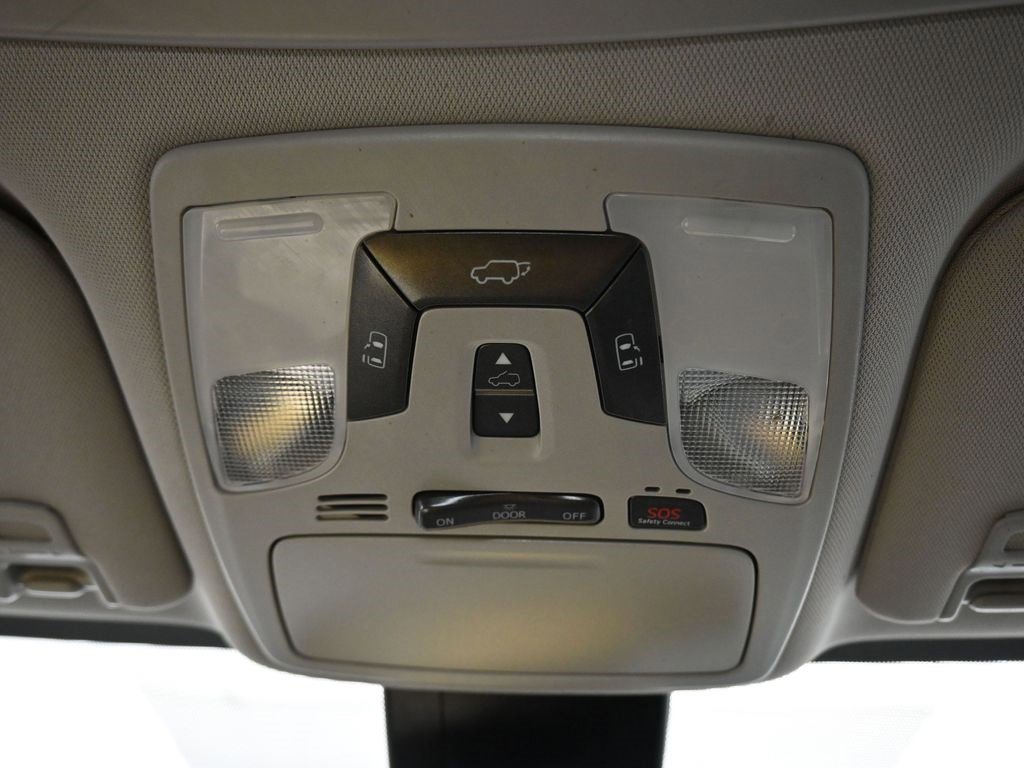 Used 2020 Toyota Sienna SE Premium image 25