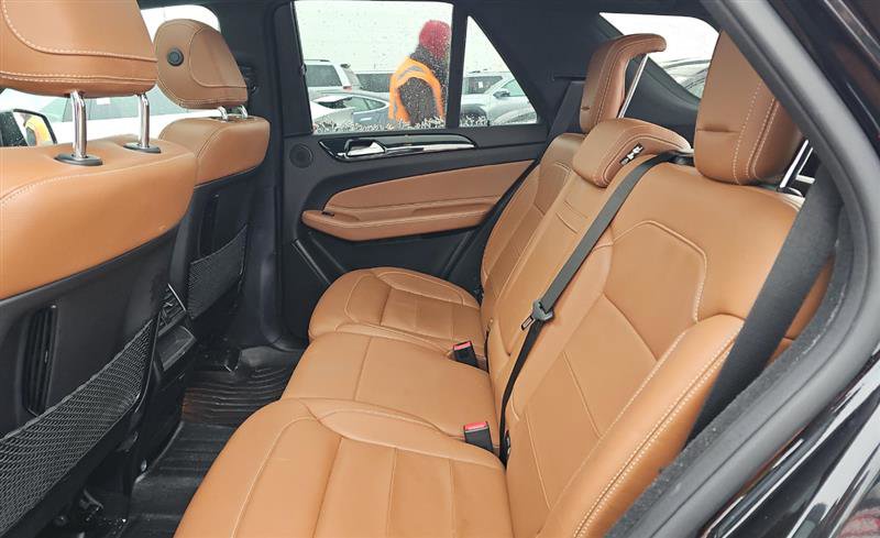 Used 2018 Mercedes-Benz GLE 43 AMG 4MATIC w/ Premium 3 Package image 11