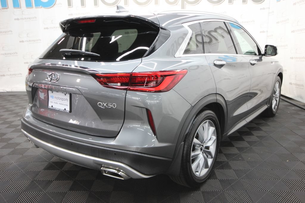 Used 2019 INFINITI QX50 Essential w/ Premium Heat Package AWD/4WD image 9