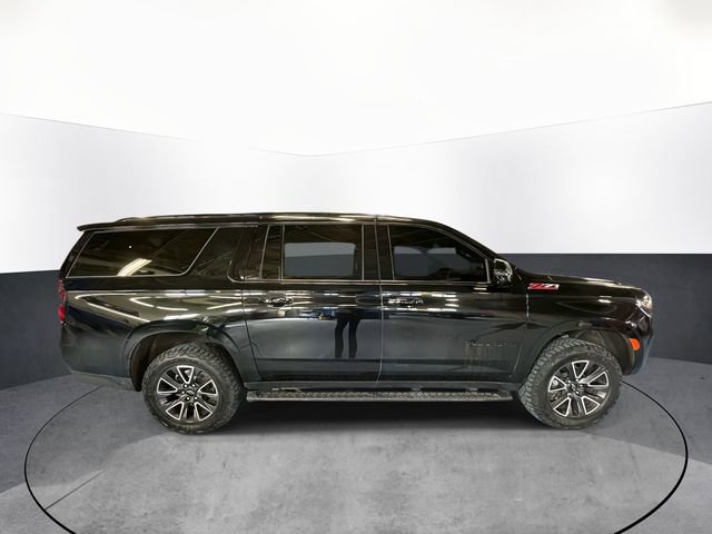 Certified 2023 Chevrolet Suburban Z71 w/ Luxury Package image 8