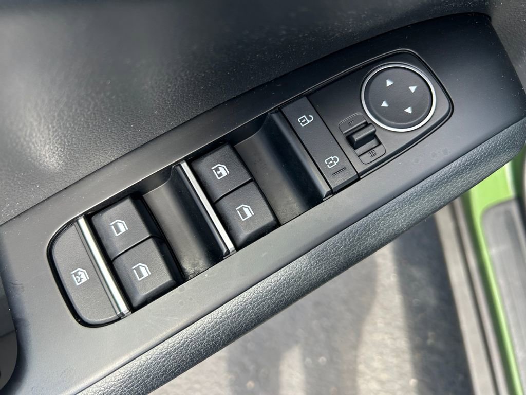 Used 2023 Kia Soul EX image 23