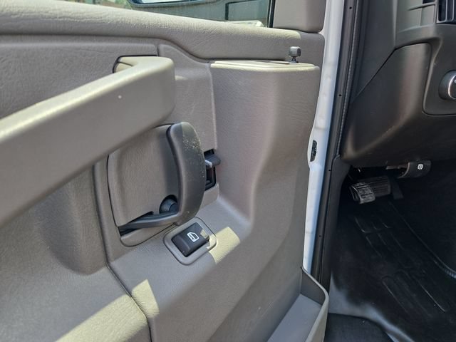 New 2026 GMC Savana 2500 w/ Driver Convenience Package RWD image 22