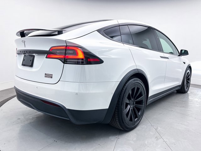 Used 2022 Tesla Model X Plaid image 18