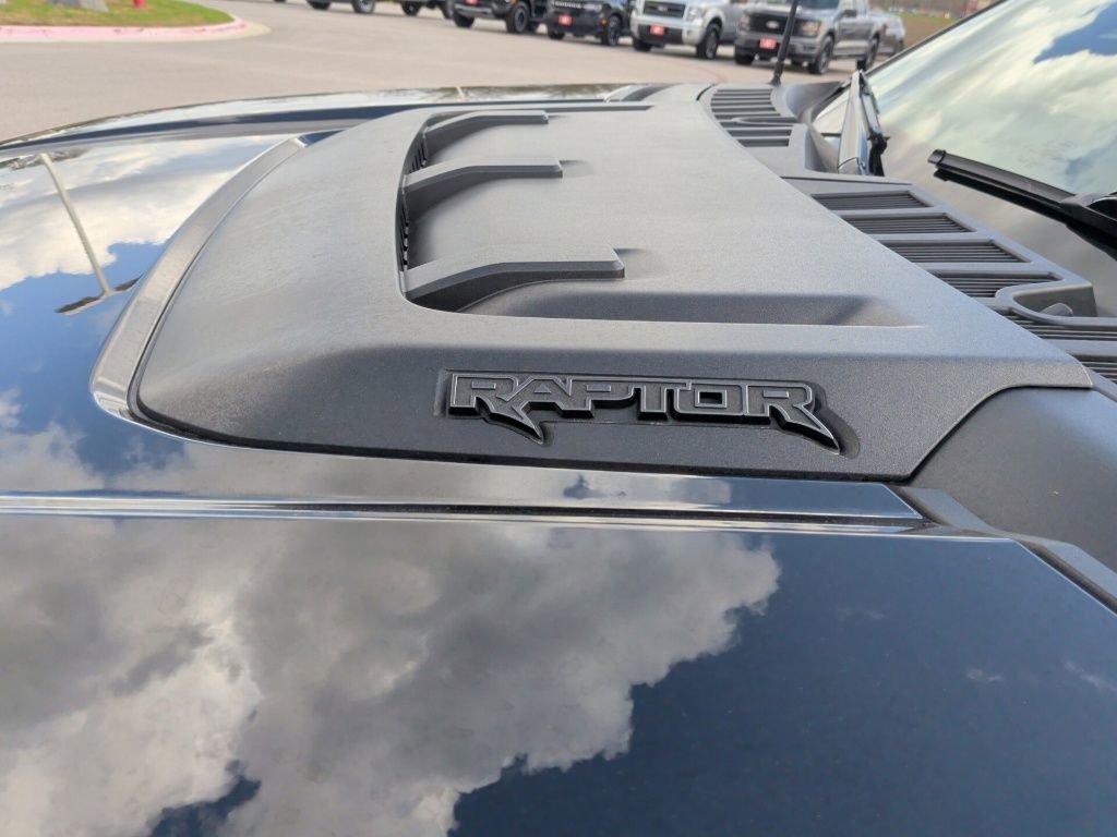 Used 2025 Ford F150 Raptor AWD/4WD image 51